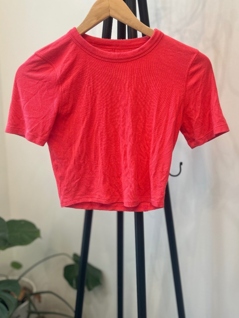 Lululemon Ribbed Cropped Short Sleeve Top Pink Coral Size 2